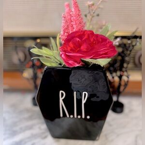 ✨NEW🖤Rae Dunn 2024 Glossy Black RIP Vase Utensil Holder🪦